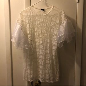 Woman’s lace top size 1X